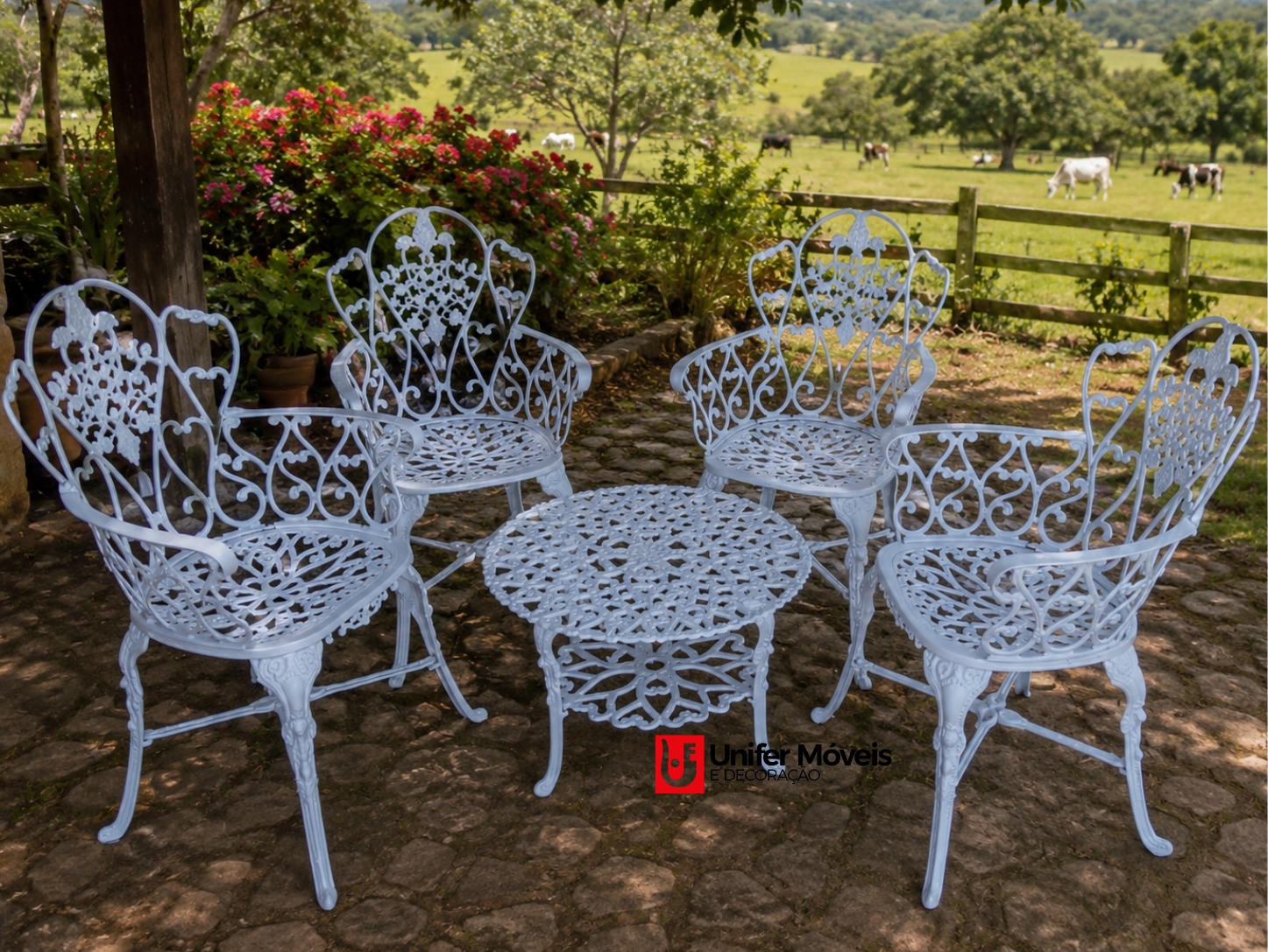 Conjunto Floral com Mesa Baixa